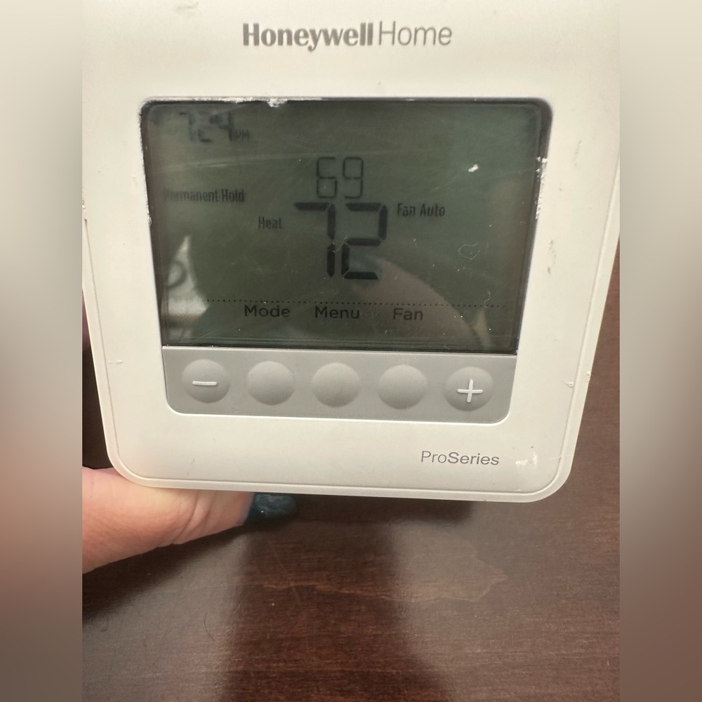 Honeywell T4 Pro Programmable Thermostat